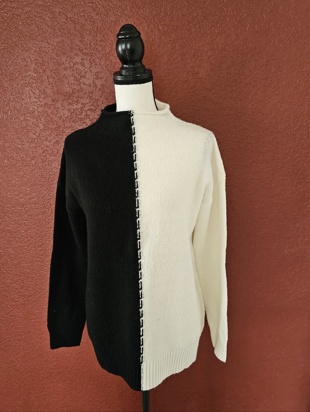 Carolyn Taylor Black and White Split Crewneck Sweater